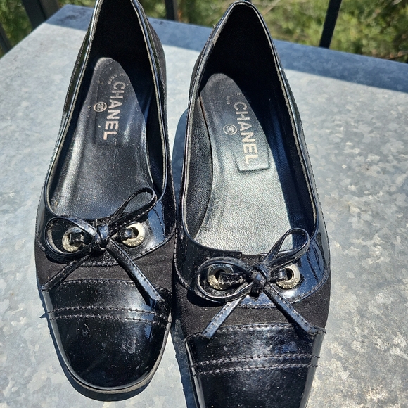 Chanel Black Kitten Heel Vintage Shoes Size 39 - Picture 1 of 10
